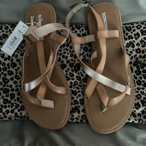 Sonoma Carport camel strappy sandals NWT